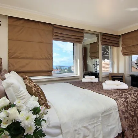 Royal Riviera * Athens