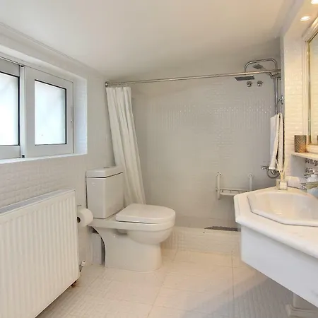 Royal Riviera Apartment *